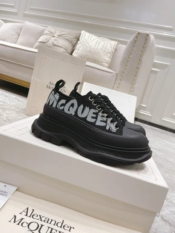 Alexander McQueen Shoe 